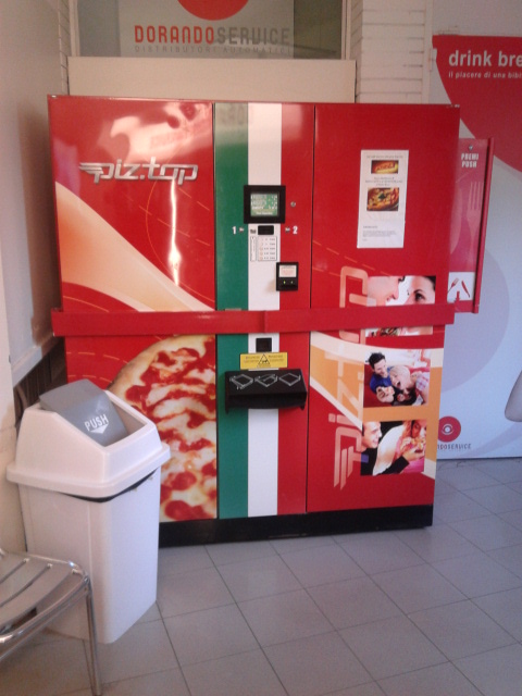 自動(dòng)售貨機,自動(dòng)售賣(mài)機,自動(dòng)售貨機價(jià)格,廣州售貨機,無(wú)人售貨機,智能自動(dòng)售貨機加盟,自動(dòng)販賣(mài)機,飲料自動(dòng)售貨機,廣州富宏智能售貨機