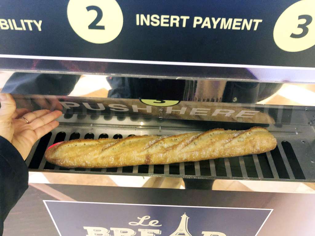 自動(dòng)售貨機,自動(dòng)售賣(mài)機,自動(dòng)售貨機價(jià)格,廣州售貨機,無(wú)人售貨機,智能自動(dòng)售貨機加盟,自動(dòng)販賣(mài)機,飲料自動(dòng)售貨機,廣州富宏智能售貨機